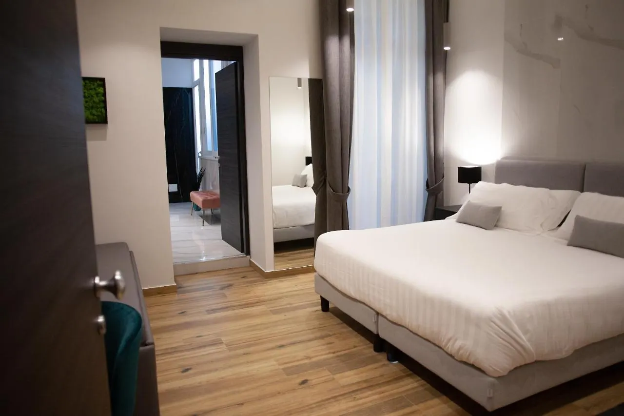 4Heavens_Naples Hotel Italy